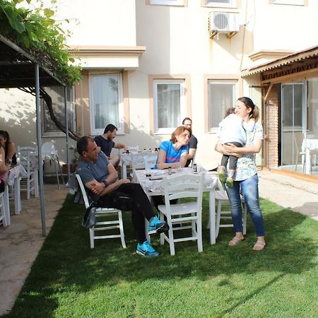 بوزجادا Ilyada Hotel المظهر الخارجي الصورة