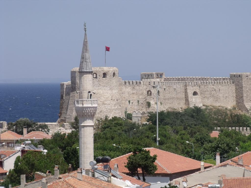 بوزجادا Ilyada Hotel الغرفة الصورة