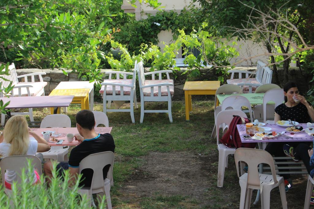 بوزجادا Ilyada Hotel المظهر الخارجي الصورة